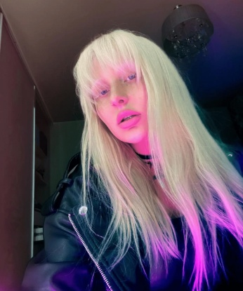 Приготовься к магическому путешествию в мир наслаждения и релаксации! 💋 У меня множество положительных отзывов от моих довольных клиентов, которые оценили мою индивидуальность и креативность. Я ухожена и стильна, фото соответствуют действительности. Жду тебя в Москве, чтобы сделать эту встречу особенной и незабываемой! 😍 Раиса